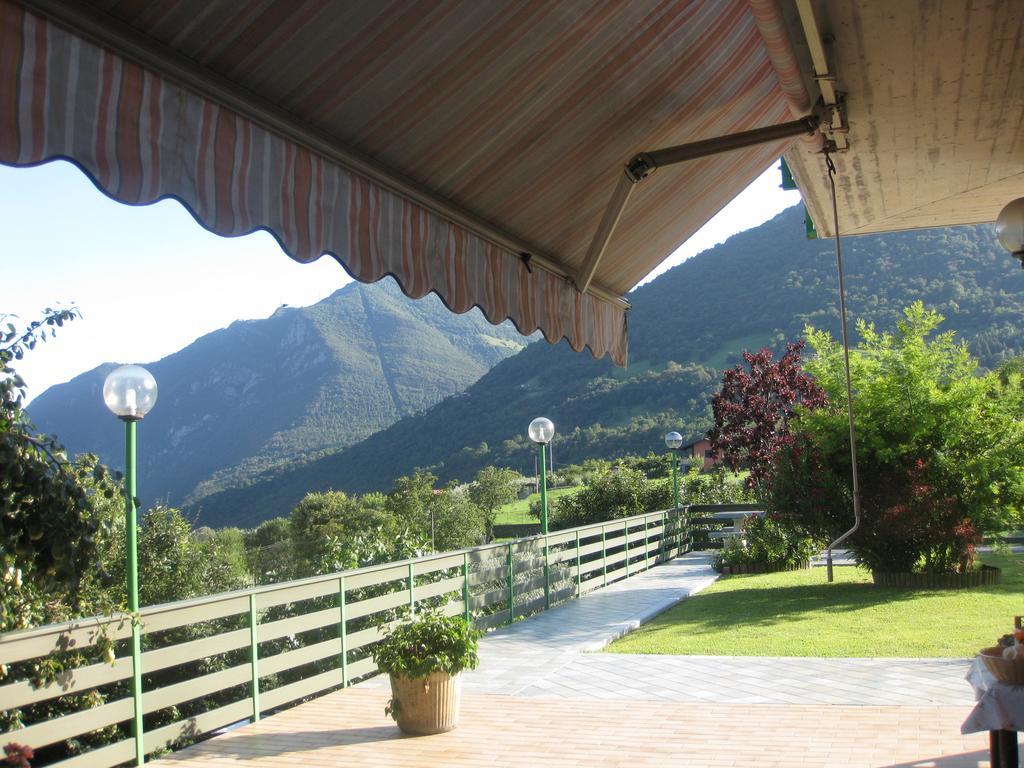 B&B Garden Solto Collina Esterno foto